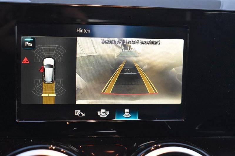 Gebraucht Mercedes GLB200 150 PS (110 kW) 2020 Weiß SUV