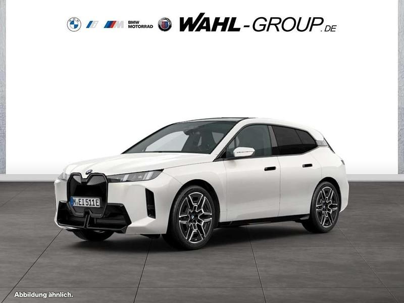 Weiß Gebraucht 2024 BMW iX Comfort Edition SUV | 87.290 € (Fairer Preis) - Bild 1/4