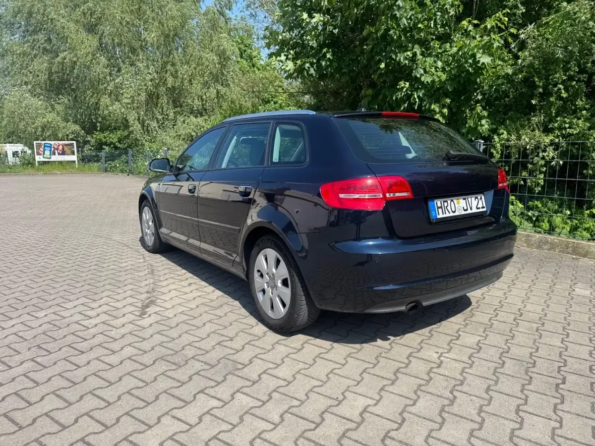 Gebraucht Audi A3 140 PS (102 kW) 2011 Blau Kleinwagen