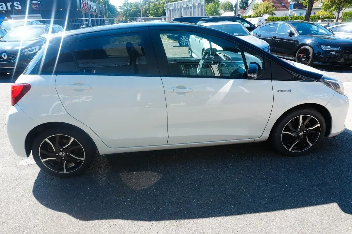 Gebraucht Toyota Yaris Style 75 PS (55 kW) 2017 Kleinwagen