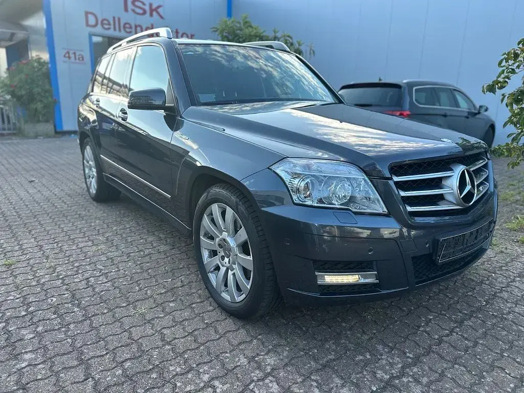 Gebraucht Mercedes GLK250 204 PS (150 kW) 2011 Grau SUV