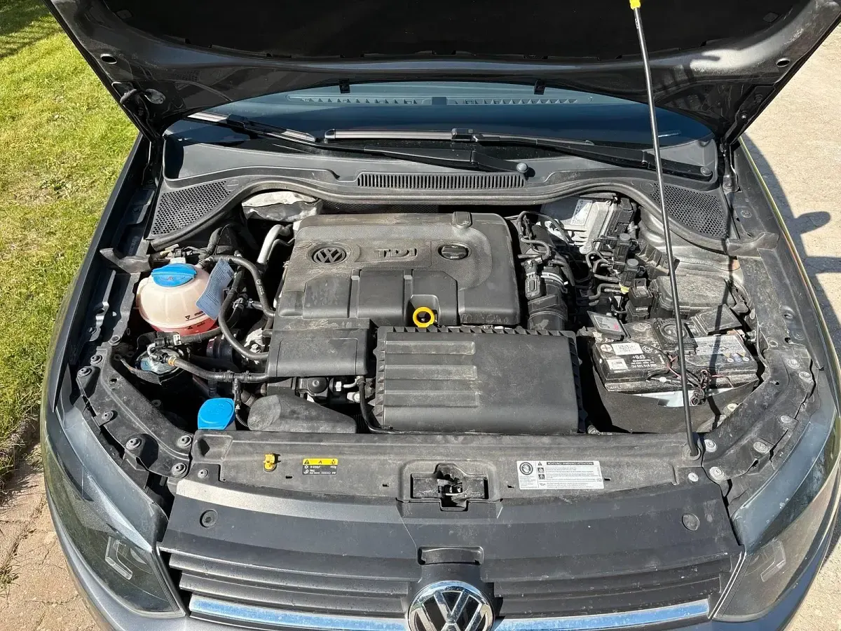 Gebraucht VW Polo 75 PS (55 kW) 2017 Grau Limousine