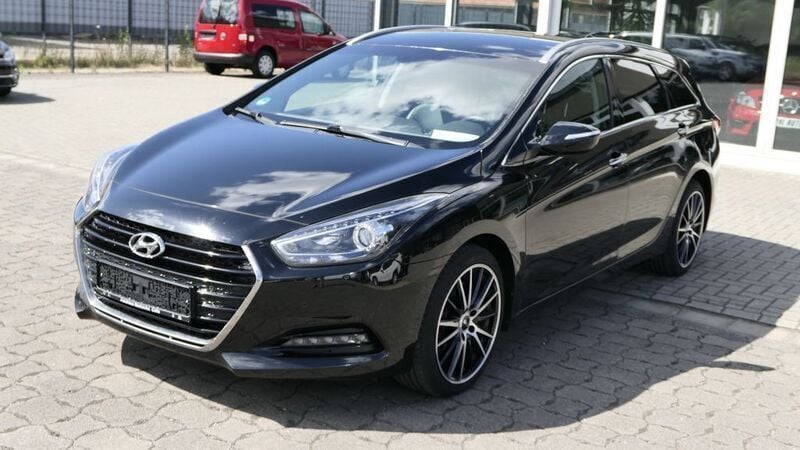 Schwarz Gebraucht 2016 Hyundai i40 Kombi | 7.590 € (Superpreis) - Bild 1/4