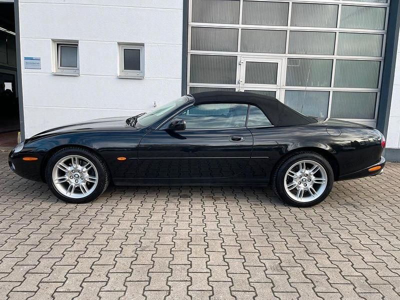 Gebraucht Jaguar XK8 284 PS (208 kW) 2001 Schwarz Cabrio