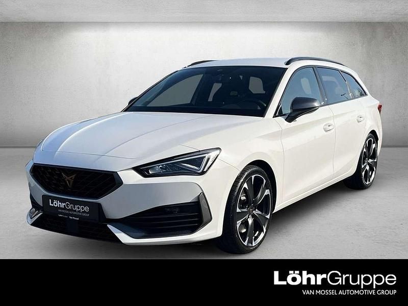 Gebraucht Cupra Leon VZ 300 PS (220 kW) 2023 "candy" weiss Kombi