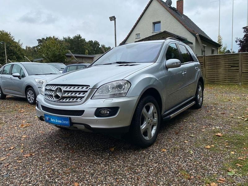 Gebraucht Mercedes ML320 224 PS (164 kW) 2007 Silber SUV