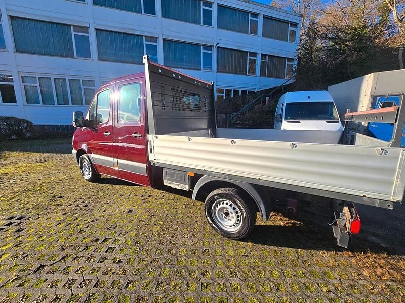 Gebraucht Mercedes Sprinter 163 PS (119 kW) 2018 Rot Van