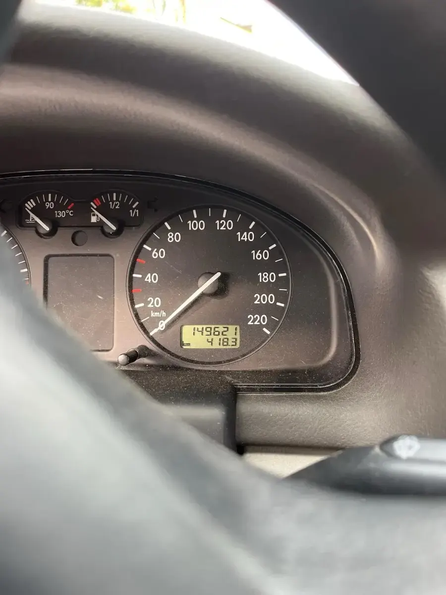 Gebraucht VW Passat 101 PS (74 kW) 1997 Grau Limousine