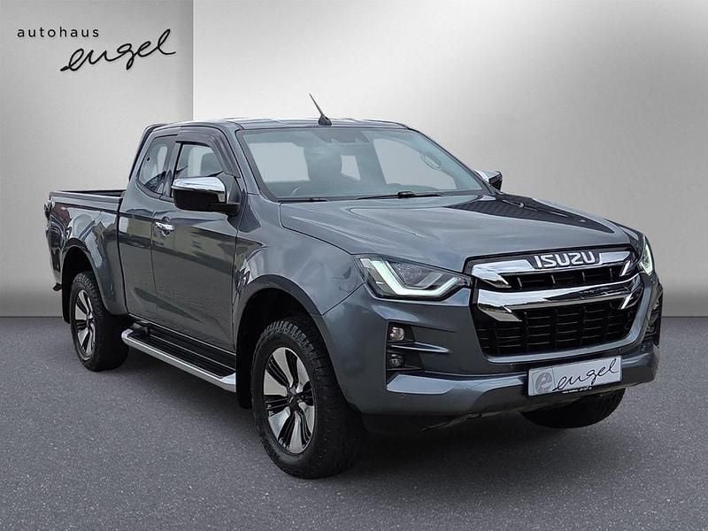 Gebraucht Isuzu D-Max 163 PS (119 kW) 2022 Galena grey Pickup