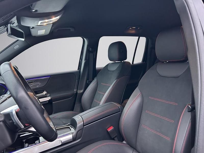 Gebraucht Mercedes GLB200 AMG line 150 PS (110 kW) 2025 Schwarz SUV