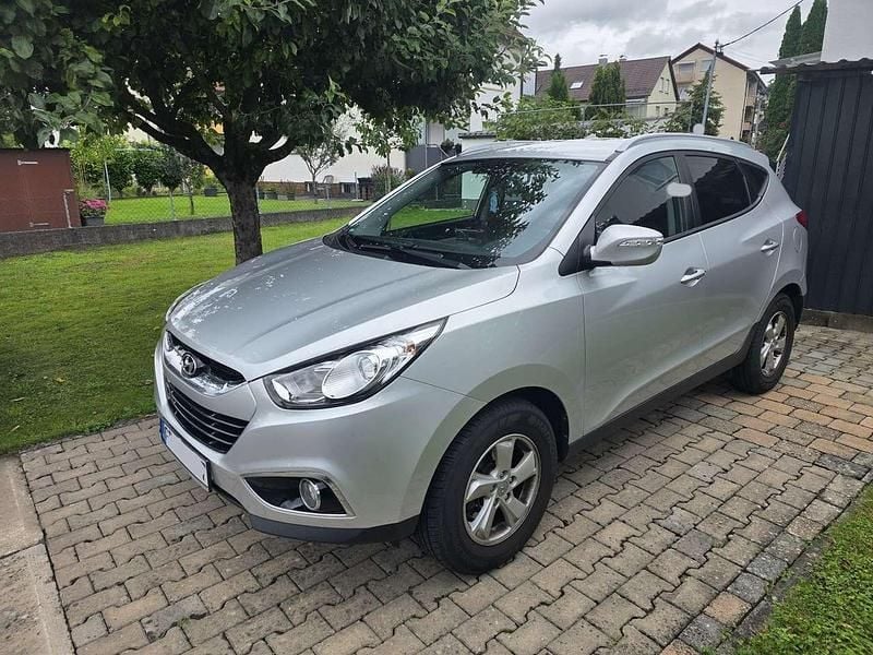Silber Gebraucht 2013 Hyundai ix35 Style SUV | 7.900 € (Guter Preis) - Bild 1/4