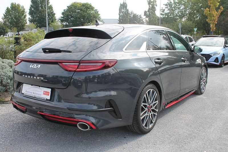 Gebraucht Kia ProCeed GT GT 204 PS (150 kW) 2022 Grau Kleinwagen