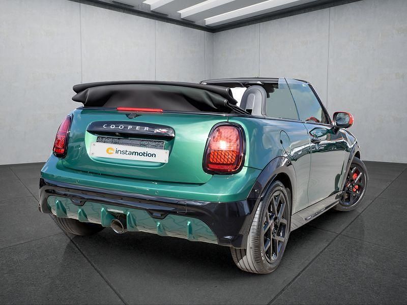 Neu Mini John Cooper Works 231 PS (169 kW) 2025 Grün Kleinwagen