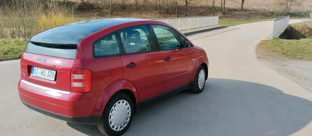 Gebraucht Audi A2 75 PS (55 kW) 2002 Rot Kleinwagen