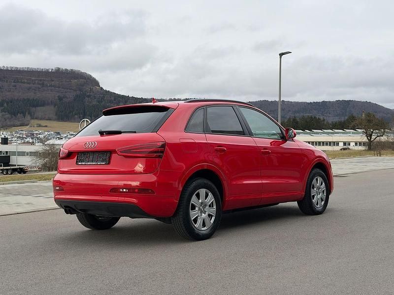 Gebraucht Audi Q3 170 PS (125 kW) 2013 Rot SUV