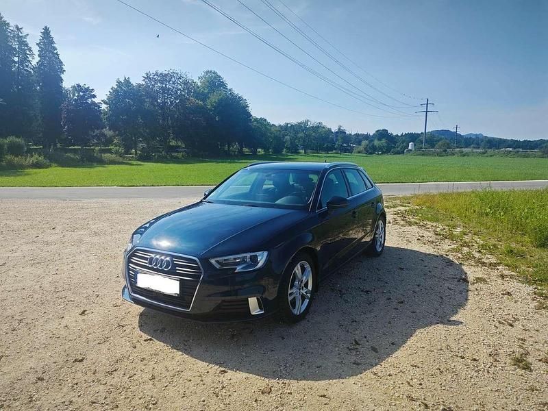 Gebraucht Audi A3 150 PS (110 kW) 2018 Blau Limousine
