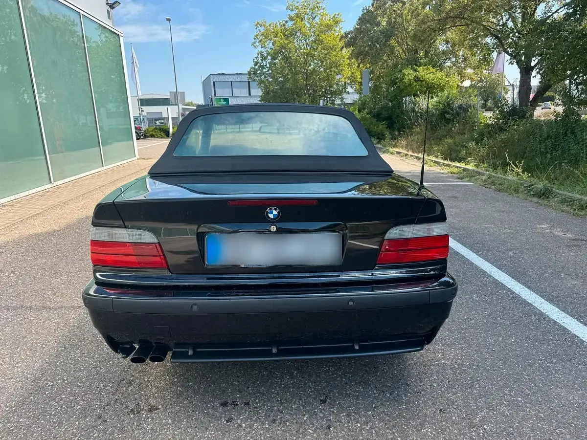 Gebraucht BMW 323 Cabriolet M Sport 170 PS (125 kW) 1999 Schwarz Cabrio