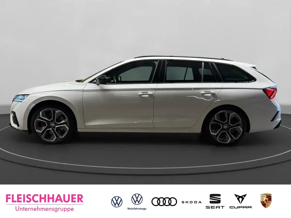 Gebraucht Skoda Octavia Ambition 245 PS (180 kW) 2023 Schwarz Kombi