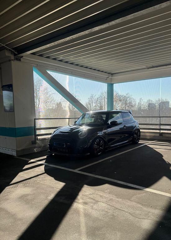 Gebraucht Mini John Cooper Works 231 PS (169 kW) 2023 Schwarz Kleinwagen
