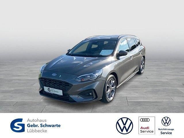 Grau Gebraucht 2021 Ford Focus ST-Line Limousine | 16.290 € (Fairer Preis) - Bild 1/4