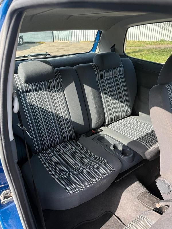 Gebraucht VW Fox 54 PS (39 kW) 2005 Blau Kleinwagen