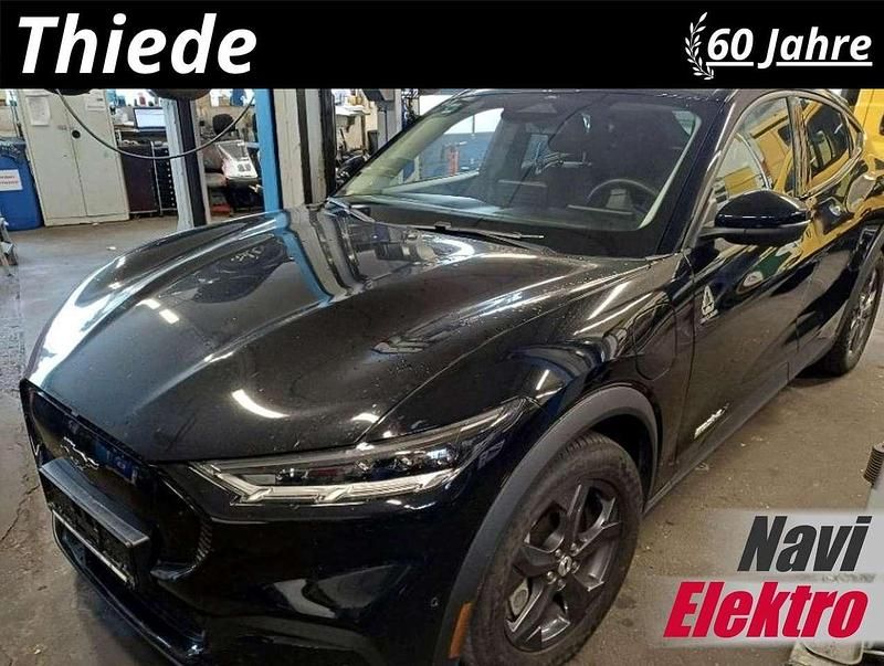 Shadow black Gebraucht 2021 Ford Mustang Mach-E Sport SUV | 24.750 € (Superpreis) - Bild 1/3