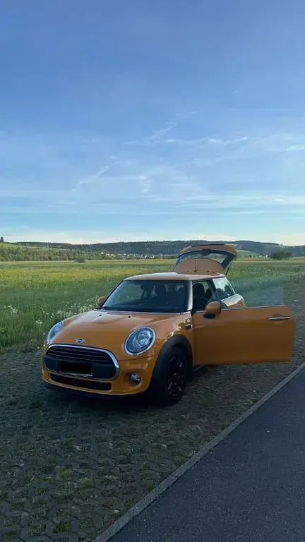 Gebraucht Mini ONE 102 PS (75 kW) 2016 Orange Kleinwagen