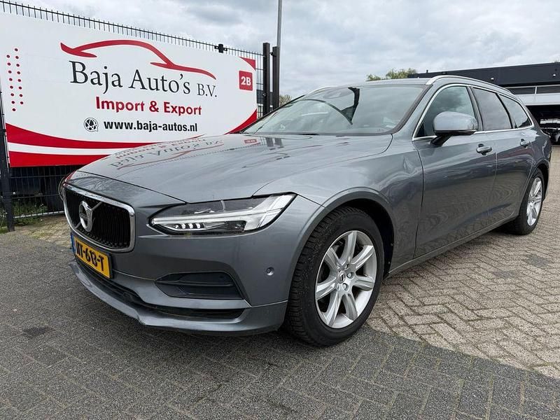 Second-hand Volvo V90 Momentum 190 CP (139 kW) 2017 Break
