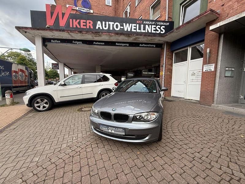 Grau Gebraucht 2009 BMW 116 Advantage Kleinwagen | 6.900 € (Teuer) - Bild 1/4