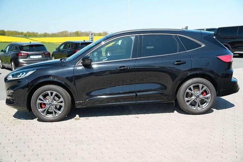 Używany Ford Kuga ST-Line 190 KM (139 kW) 2024 Czarny SUV