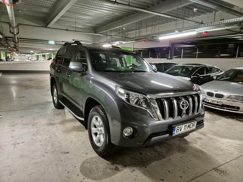 Gebraucht Toyota Land Cruiser Comfort 177 PS (130 kW) 2017 Grau SUV