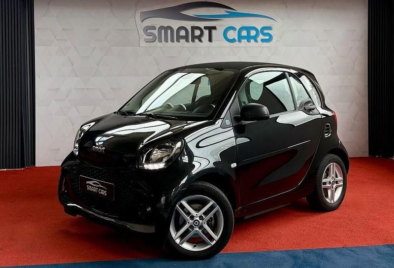 Schwarz Gebraucht 2021 Smart ForTwo Electric Drive Kleinwagen | 7.490 € (Guter Preis) - Bild 1/4