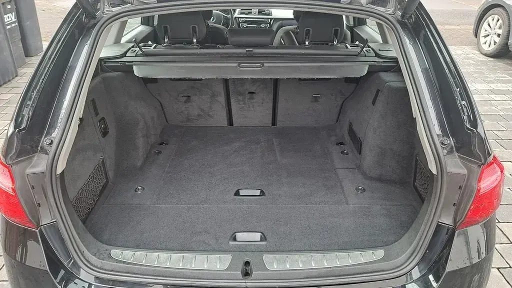 Gebraucht BMW 318 Performance 150 PS (110 kW) 2016 Schwarz Kombi
