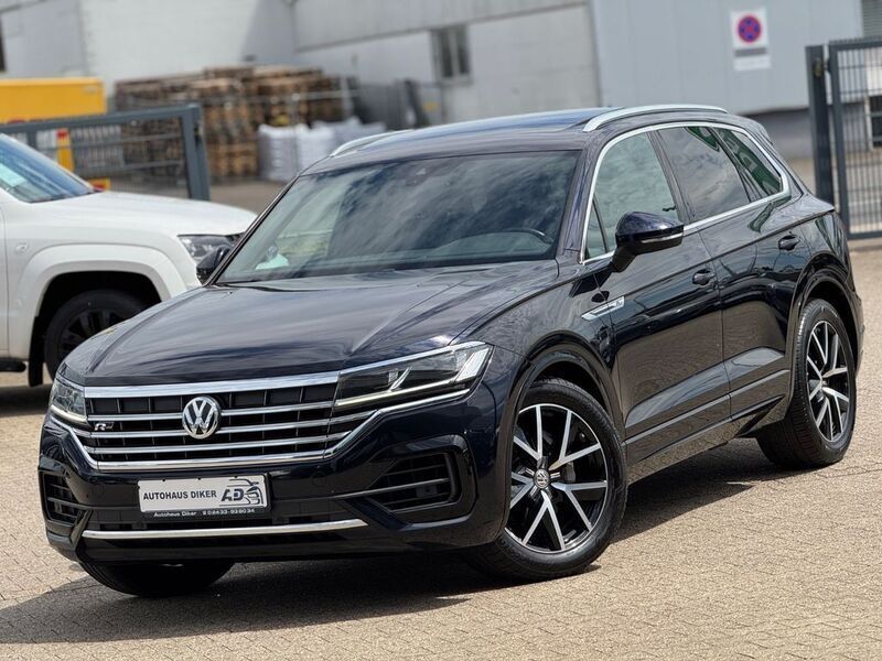 Blau Gebraucht 2019 VW Touareg R-line SUV | 42.900 € (Fairer Preis) - Bild 1/4
