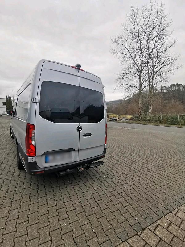 Gebraucht Mercedes Sprinter 163 PS (119 kW) 2019 Silber Van