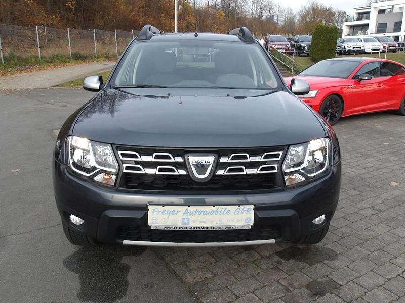 Gebraucht Dacia Duster Prestige 114 PS (83 kW) 2017 Grau SUV