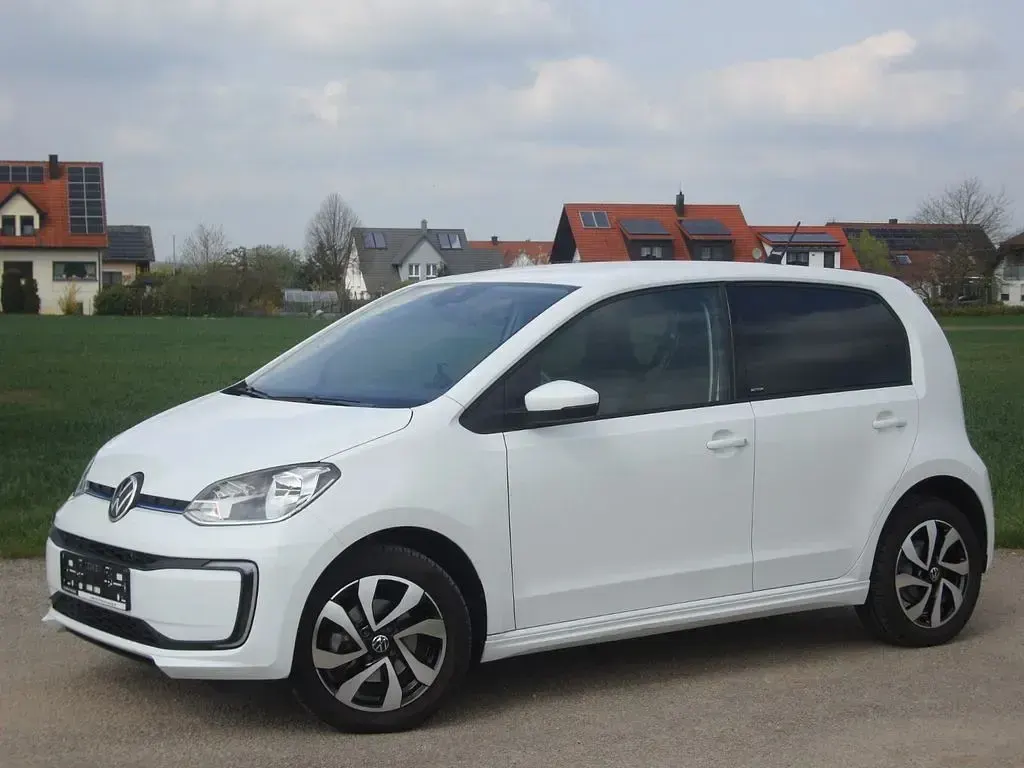 Gebraucht VW e-up! Active 61 kW (83 PS) 2021 Weiß Kleinwagen