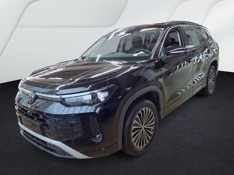 Gebraucht VW Tayron Life 150 PS (110 kW) 2025 Grenadillschwarz metallic (metallic) SUV