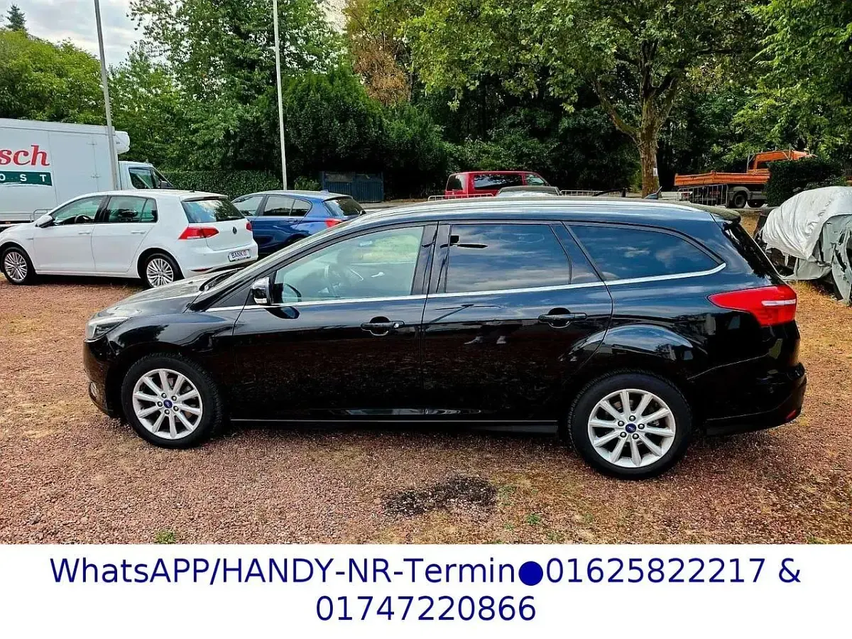 Gebraucht Ford Focus Titanium 125 PS (91 kW) 2016 Schwarz Kombi