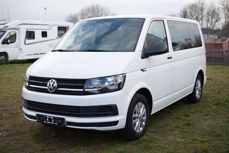 Weiß Gebraucht 2017 VW T6 Trendline Van | 35.995 € (Teuer) - Bild 1/4