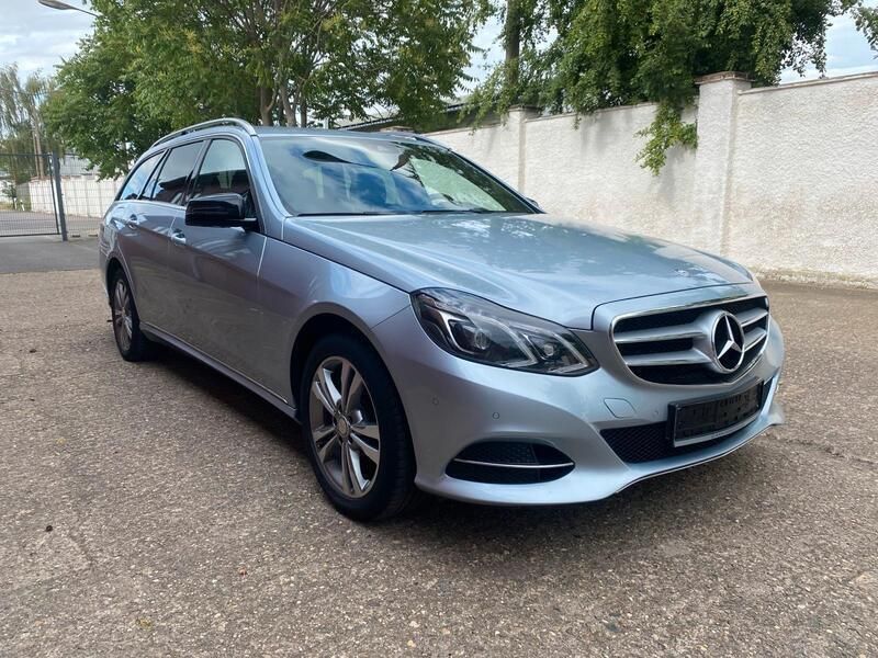 Silber Gebraucht 2014 Mercedes E200 Kombi | 11.900 € (Guter Preis) - Bild 1/4