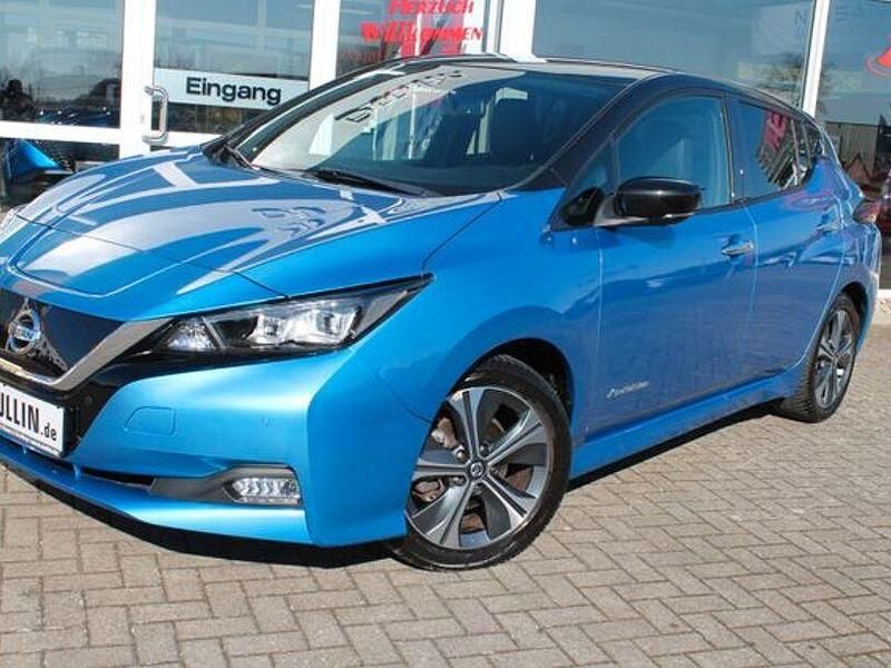 Gebraucht Nissan Leaf Tekna 110 kW (150 PS) 2021 Blau Kleinwagen