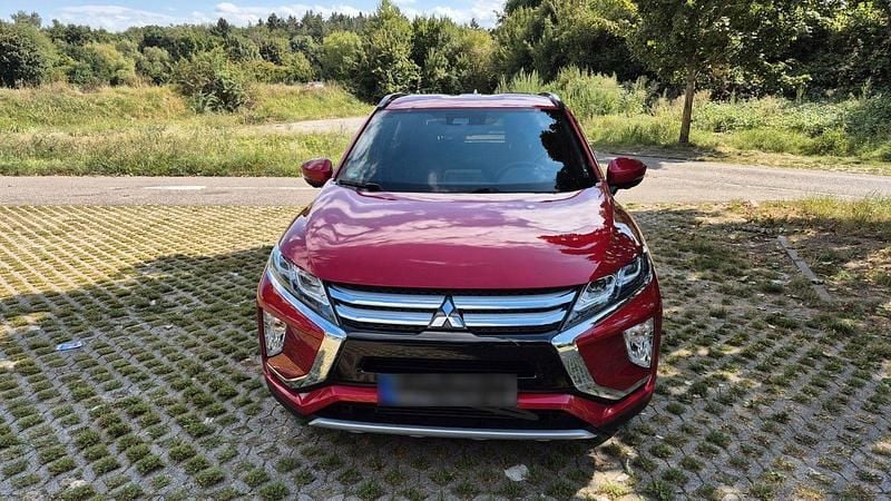 Gebraucht Mitsubishi Eclipse Cross 163 PS (119 kW) 2020 Rot SUV