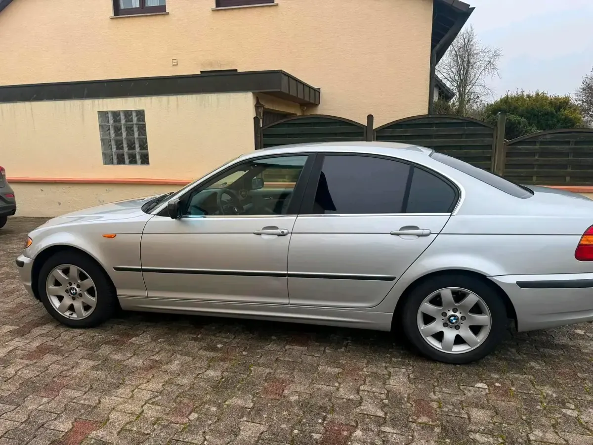 Gebraucht BMW 320 M Sport 170 PS (125 kW) 2003 Silber Limousine