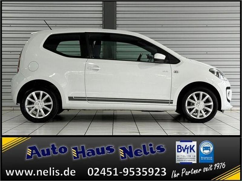 Gebraucht VW up! CLUB 60 PS (44 kW) 2016 Weiß Kleinwagen