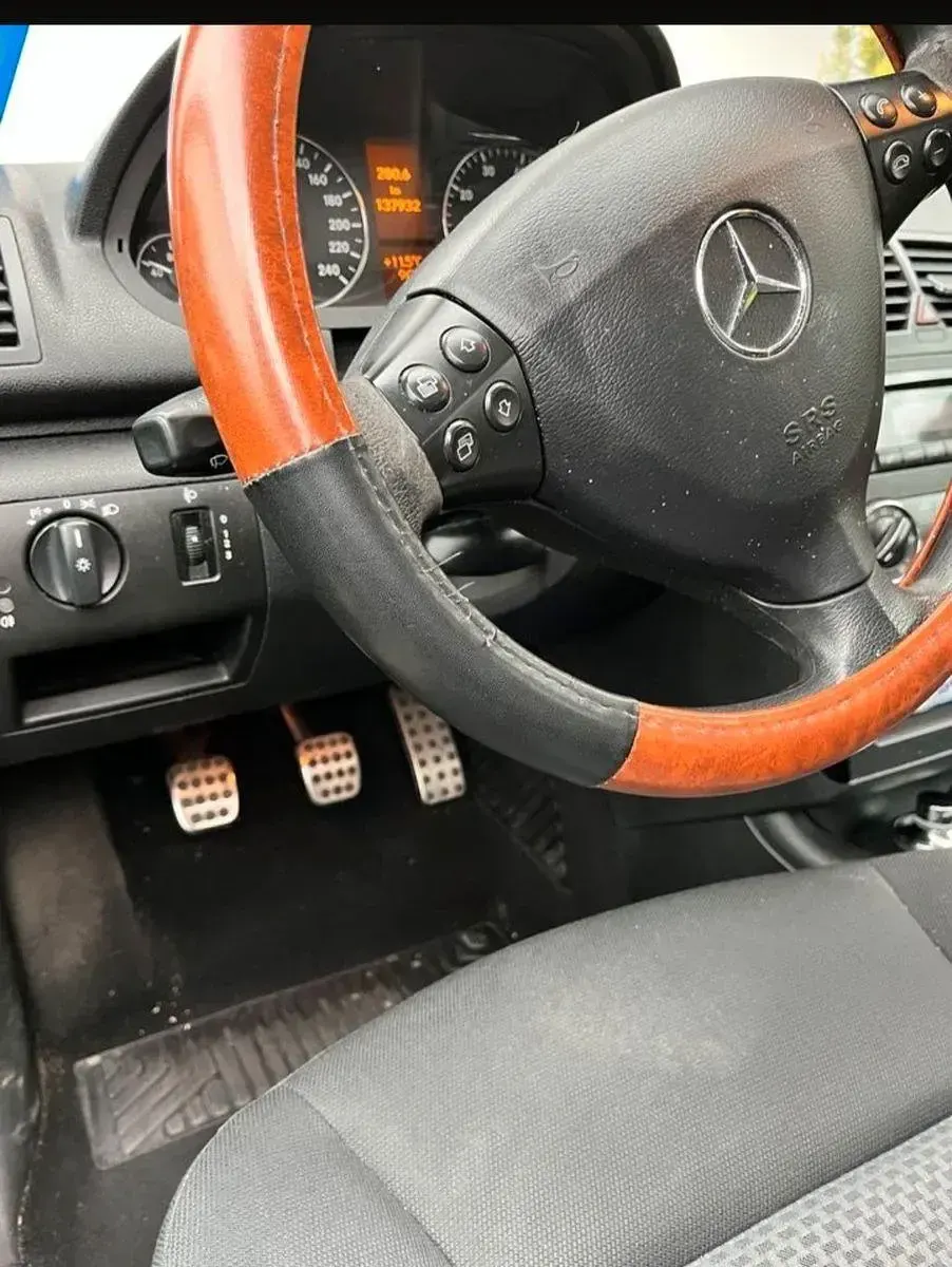 Gebraucht Mercedes A170 Classic 116 PS (85 kW) 2005 Gold Limousine