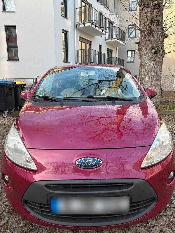 Gebraucht Ford Ka Titanium 69 PS (50 kW) 2009 Rot Kleinwagen