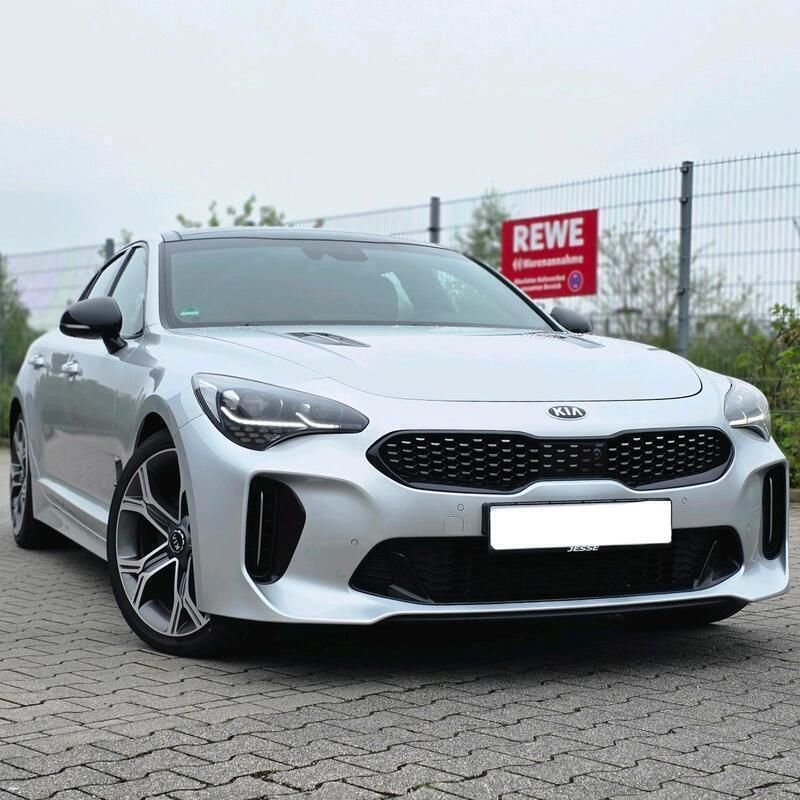 Silber Gebraucht 2019 Kia Stinger GT-Line Limousine | 24.500 € (Fairer Preis) - Bild 1/4