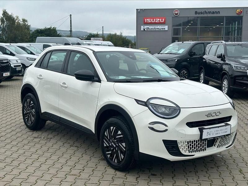 Weiß Neu 2025 Fiat 600 Limousine | 25.680 € (Fairer Preis) - Bild 1/4