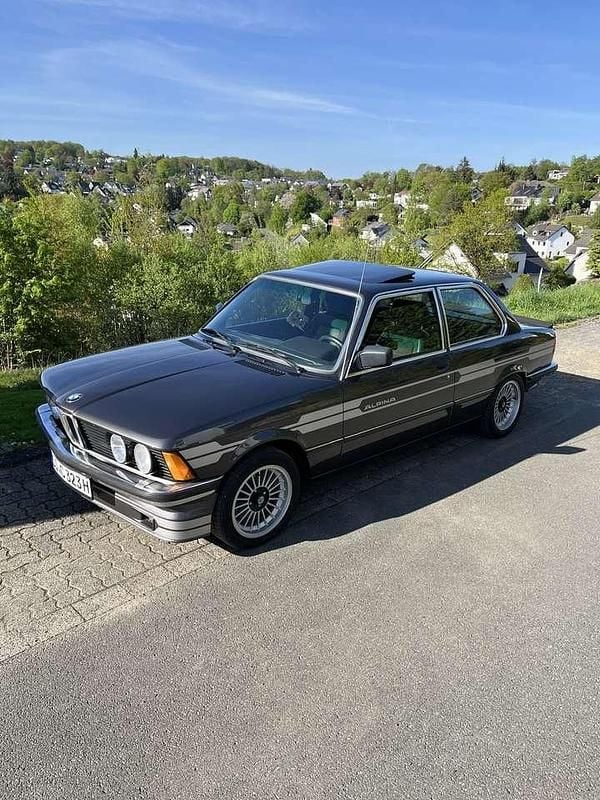 Grau Gebraucht 1981 BMW 323 Sport Line Limousine | 36.900 € - Bild 1/4